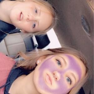 Meet your Posher, Ivy